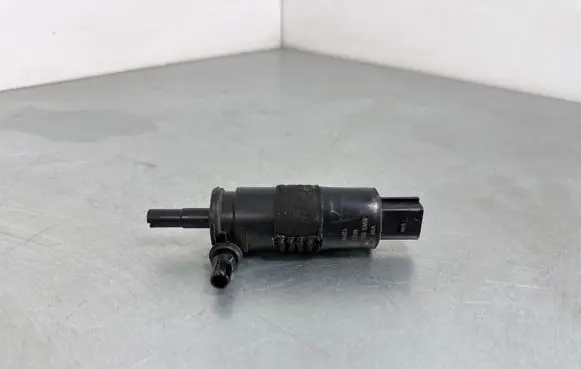 Audi A4 S4 B9 Headlight washer pump 8W0955647