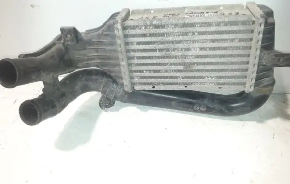 Opel Zafira A Intercooler radiator 24406701
