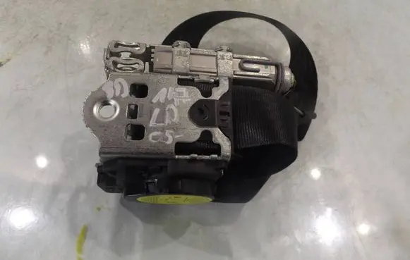 Alfa Romeo 147 Front seatbelt