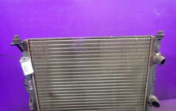 Coolant radiator