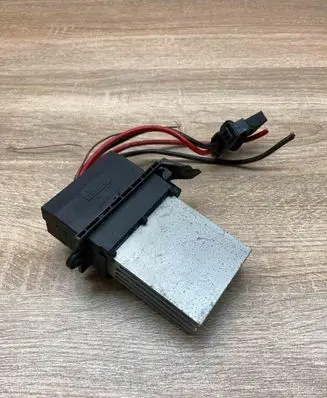Peugeot 406 Heater blower motor/fan resistor 73418412 WITHPLUG