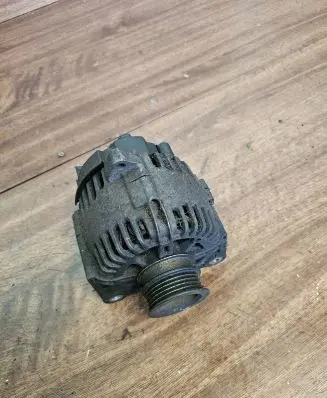 Renault Megane II Generator/alternator 8200100907 403035354 2542664B