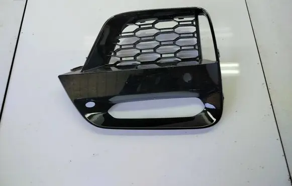 BMW X3 G01 Front bumper lower grill 8065096