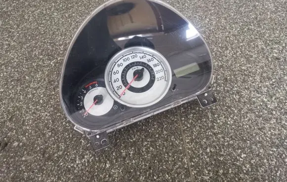 Mazda 2 Speedometer (instrument cluster) ARDF78A