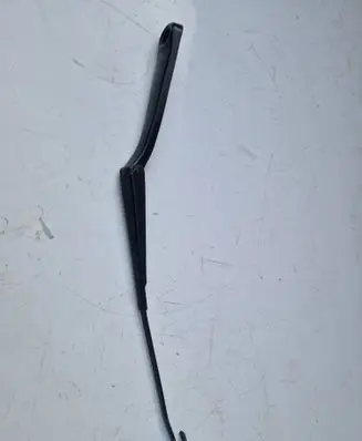 BMW X3 E83 Front wiper blade arm 7051619
