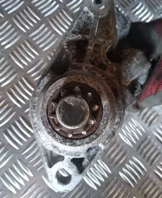 Volkswagen Golf IV Starter motor