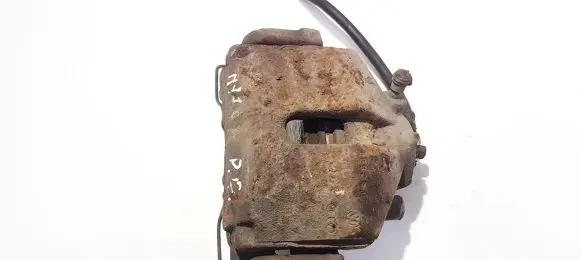 Volkswagen PASSAT B6 Front brake caliper