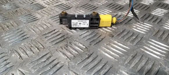 Audi A6 S6 C5 4B Airbag deployment crash/impact sensor 8E0959643A 040702 023180B77JXX