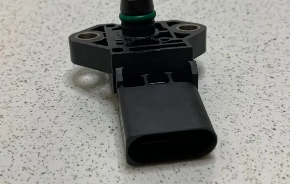 Volkswagen PASSAT B5.5 Turbo air boost pressure sensor 210802T223745C 0281002976