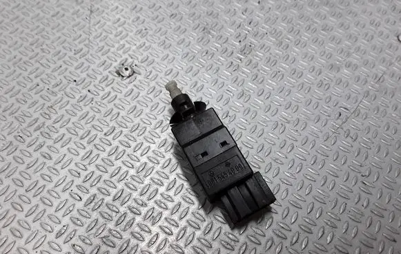 Mercedes-Benz E W211 Brake pedal sensor switch 0015454009