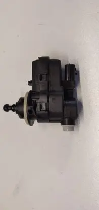 Mazda 2 Headlight level adjustment motor 90013783