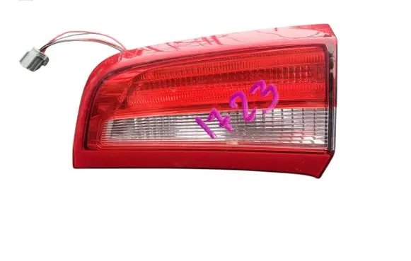 Volvo S60 Tailgate rear/tail lights 30796272 XQ00960470A