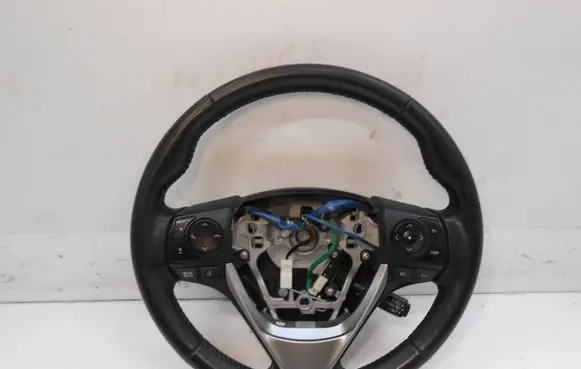 Toyota RAV 4 (XA40) Steering wheel 121212