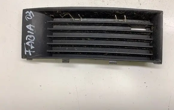 Skoda Fabia Mk1 (6Y) Front bumper lower grill 0700502