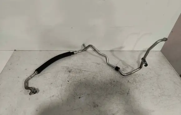 Nissan Leaf I (ZE0) Air conditioning (A/C) pipe/hose