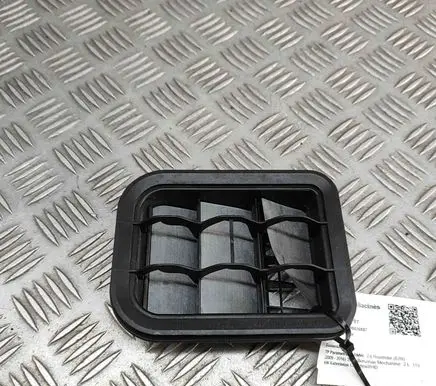 BMW Z4 E89 Quarter panel pressure vent 6909340