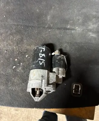 Renault Laguna III Starter motor 0001106023