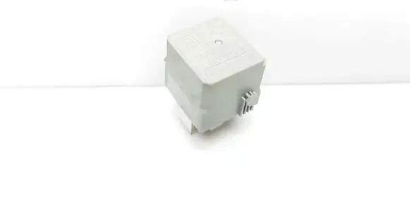 Mercedes-Benz E C207 W207 Other relay A0025422619