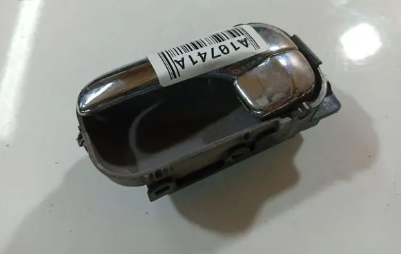 Nissan Almera Tino Rear door interior handle