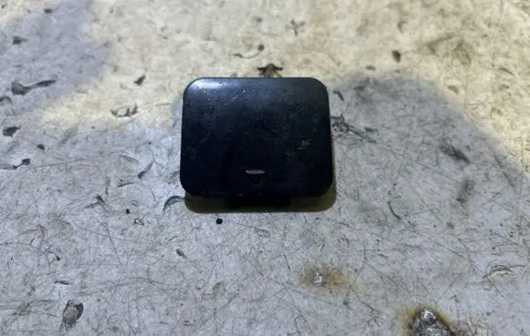 BMW 5 E39 Front tow hook cap/cover 8159353 229449