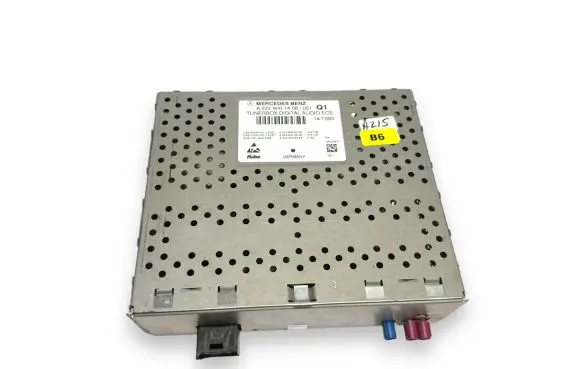 Mercedes-Benz C W205 HiFi Audio sound control unit A2229001408 A2229046200 A2228203389