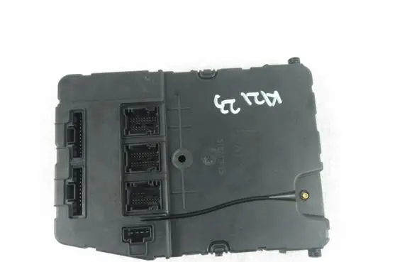 Renault Scenic II - Grand scenic II Central body control module 8200525389