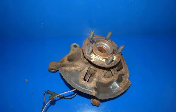 Mazda 3 II Front wheel hub spindle knuckle