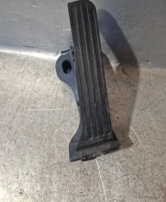Volkswagen Jetta VI Accelerator throttle pedal 1K1723503AR 6PV93410006