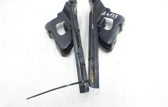 Audi A4 S4 B8 8K Engine bonnet/hood hinges 8K0823302D 8K0823301D