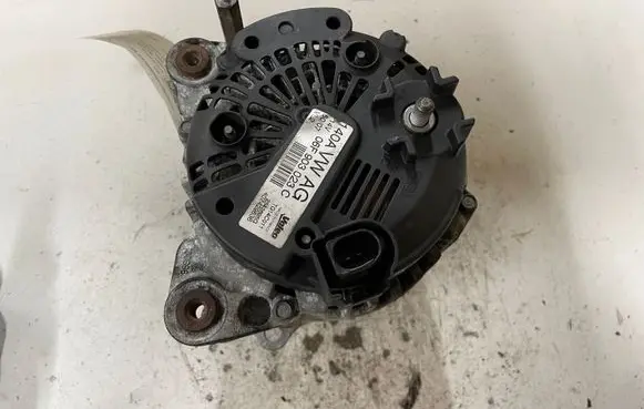 Audi A3 S3 8P Generator/alternator 06F903023C 2542695G 407429636