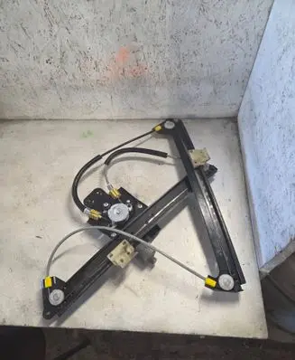 Citroen C5 Front door window regulator with motor 