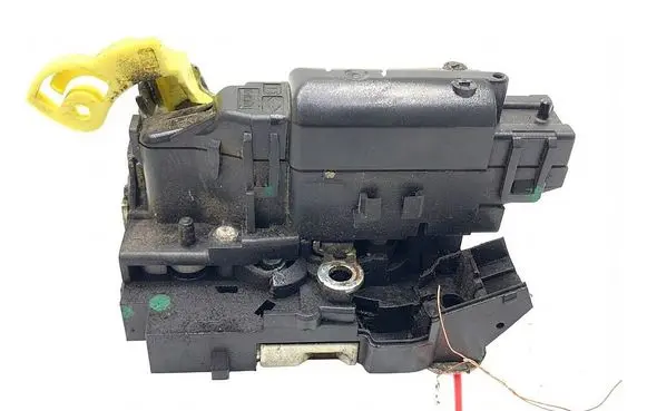 Dacia Duster II Rear door lock