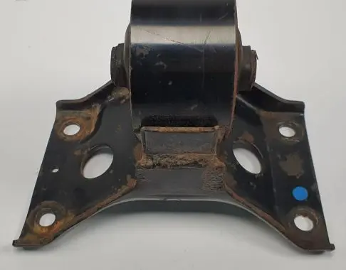Nissan Primera Other engine bay part