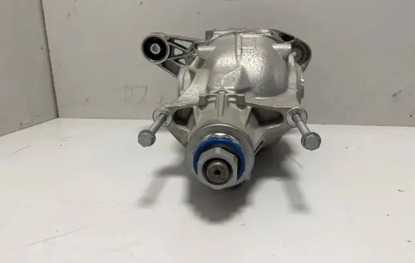 BMW X7 G07 Rear differential 8849917