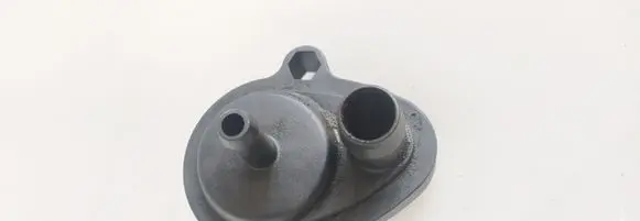 BMW 5 E39 Fuel distributor 