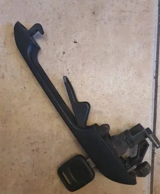 Volkswagen Golf II Front door handle cover 191837223