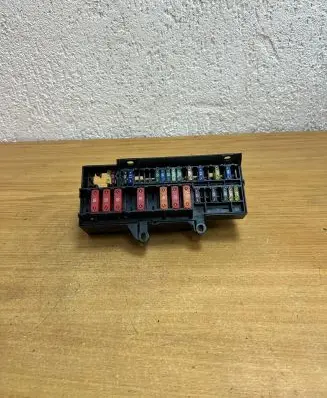 BMW 7 E65 E66 Fuse module 6113690058204 F4391