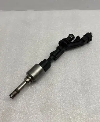 Land Rover Range Rover L322 Fuel injector 8W939F593AC