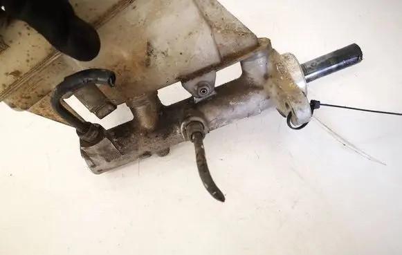 Subaru B9 Tribeca Master brake cylinder 
