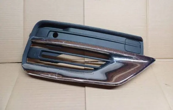 Volvo XC90 Front bumper lower grill 32345471 BLU5A