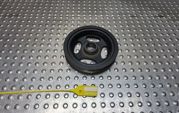 Toyota Aygo AB40 Crankshaft pulley S27725336 134700Q012 1KR