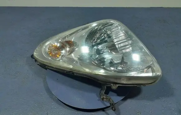 Nissan Pixo Headlight/headlamp 35300-M68
