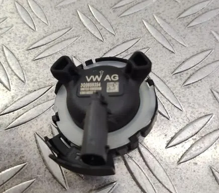 Volkswagen PASSAT B8 Airbag deployment crash/impact sensor 3Q0959354