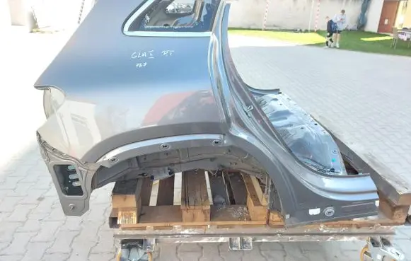 Mercedes-Benz GLA H247 Rear quarter panel 