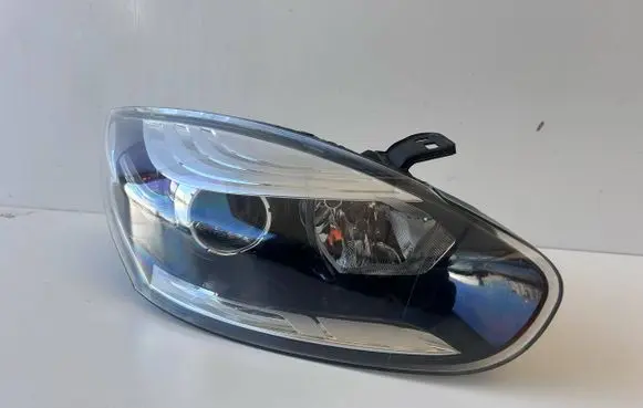 Renault Megane III Headlight/headlamp 260100923R