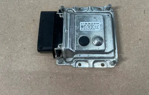 Mercedes-Benz C W205 Engine control unit/module A0009009205 0281031345 A0009011501