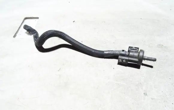 Brake vacuum hose/pipe