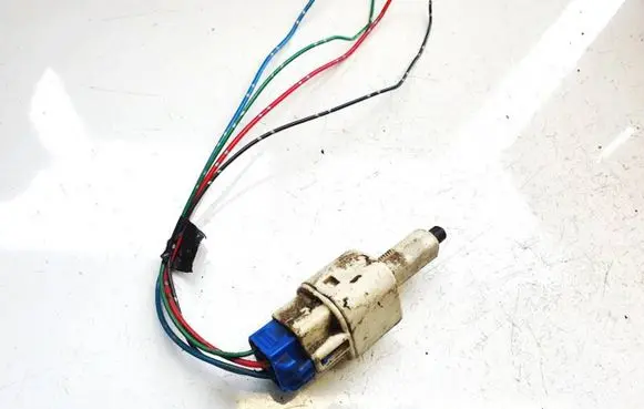 Toyota Aygo AB10 Brake pedal sensor switch 2701 270-0