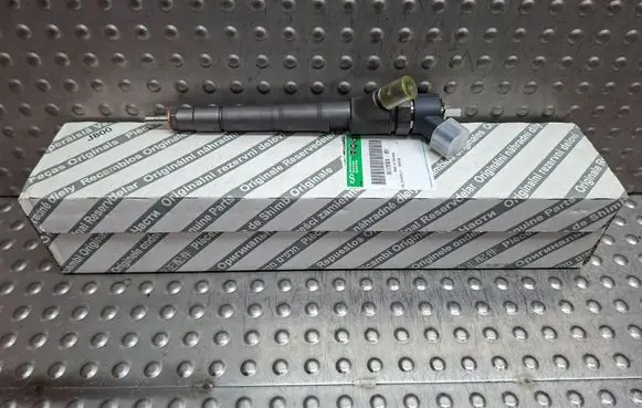 Fuel injector