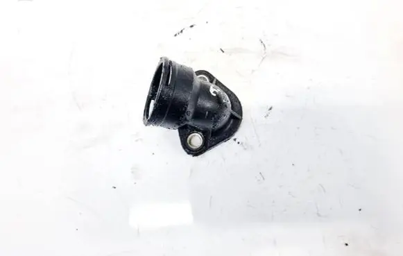 Audi A4 S4 B5 8D Engine coolant pipe/hose 028103111a